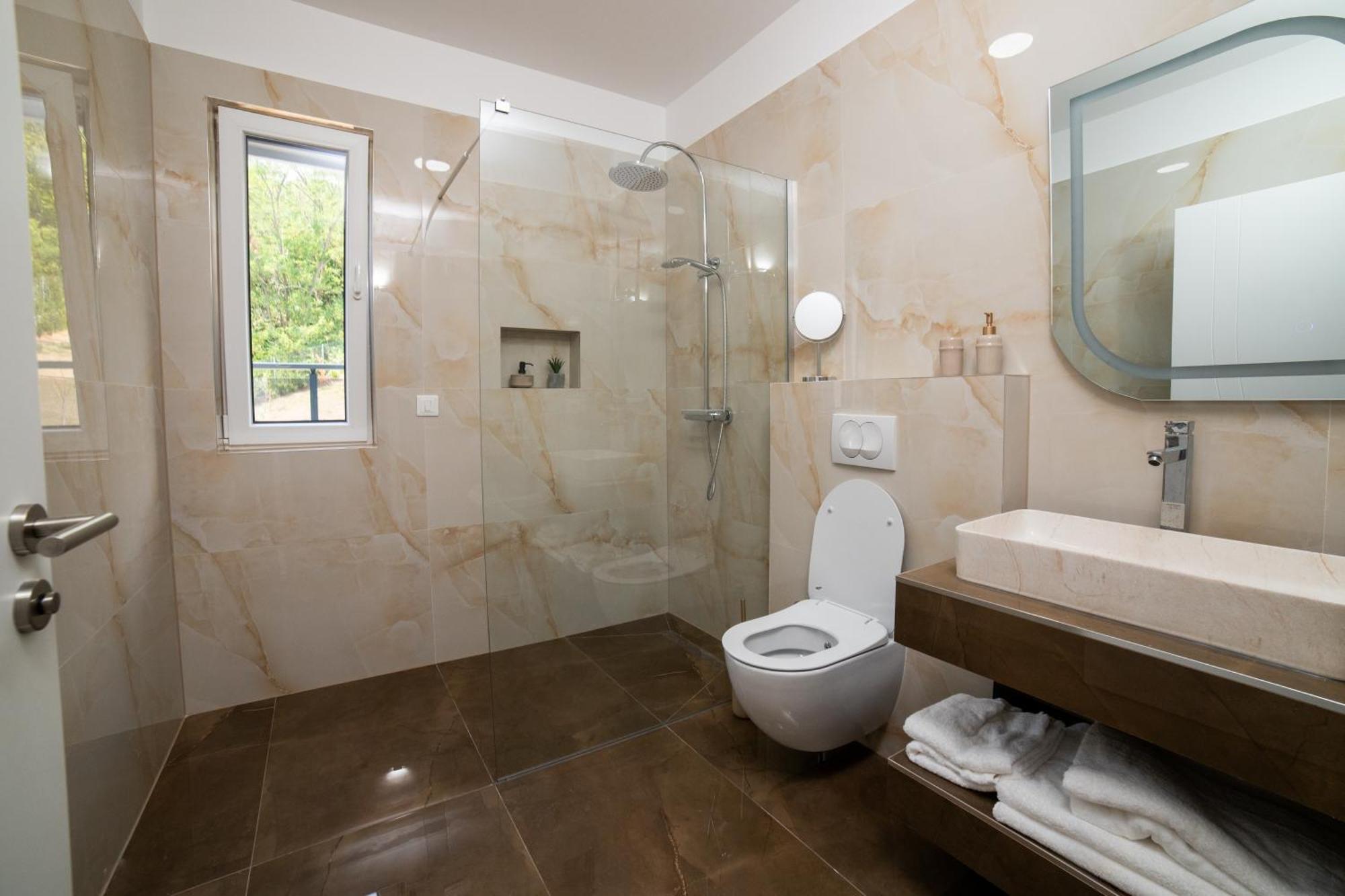 White House Radac Peja Bed & Breakfast ภายนอก รูปภาพ