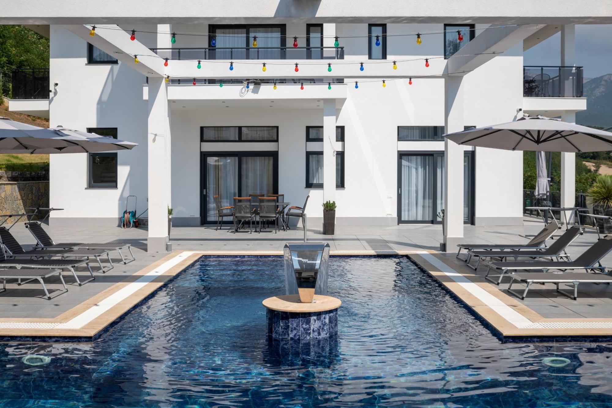 White House Radac Peja Bed & Breakfast ภายนอก รูปภาพ